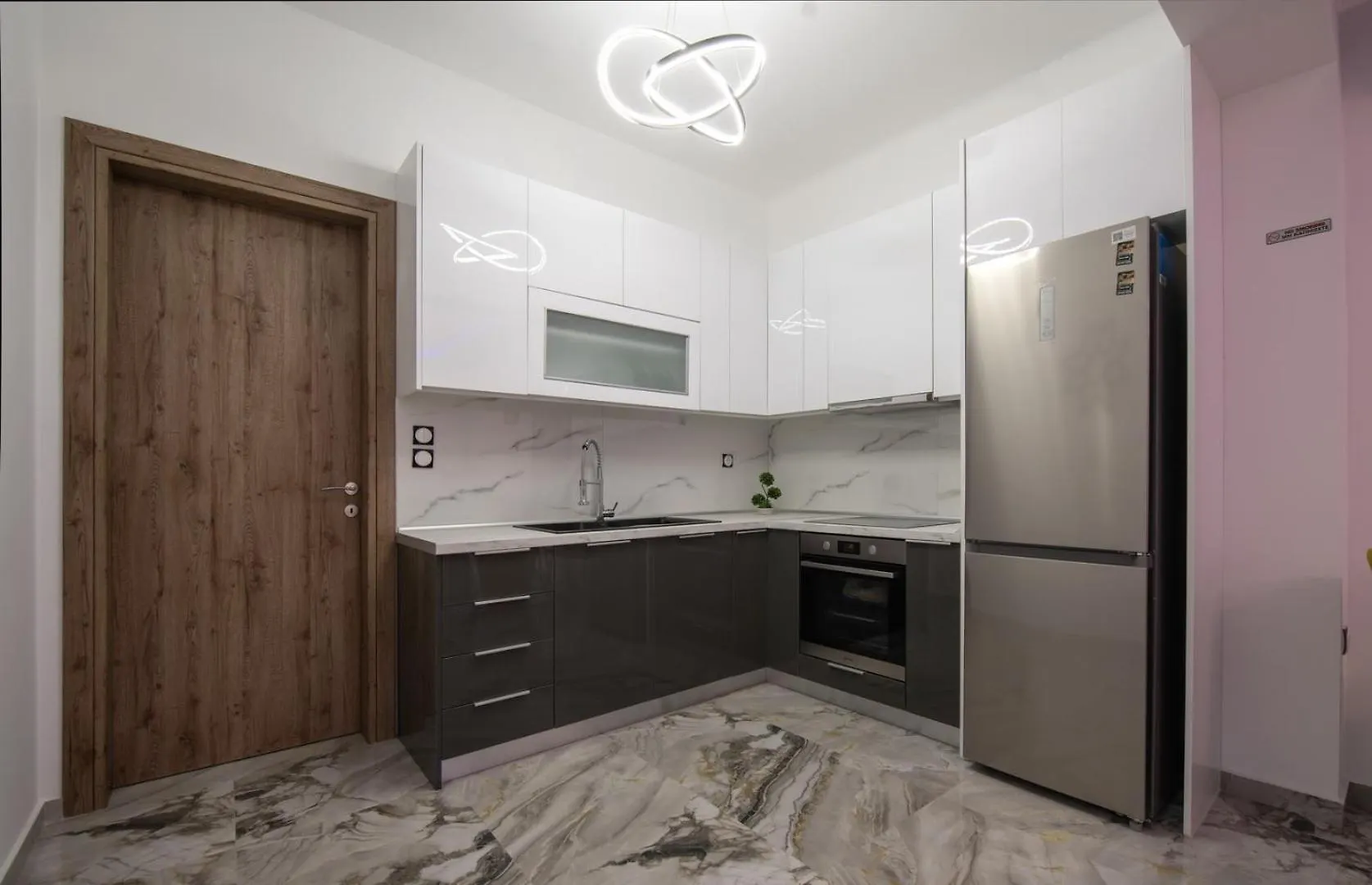 Apartment Thessaloniki Luxe Suite, Achilles' Private Getaway